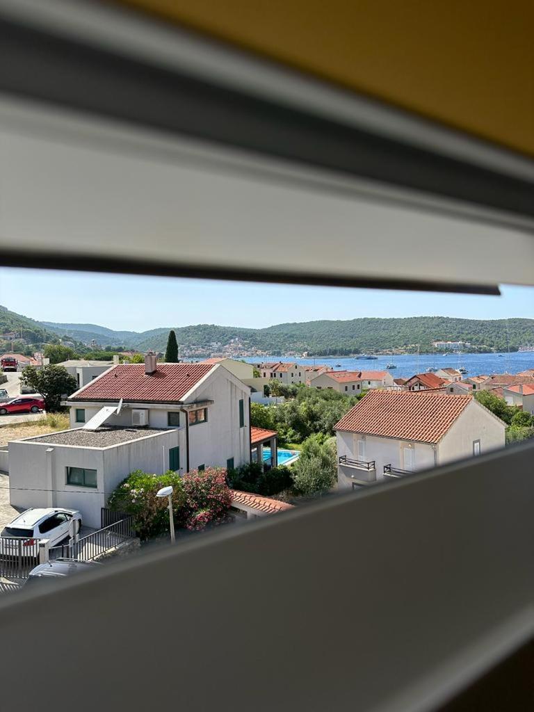 Apartments Bilić Vis Exterior foto
