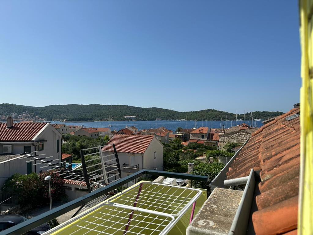 Apartments Bilić Vis Exterior foto